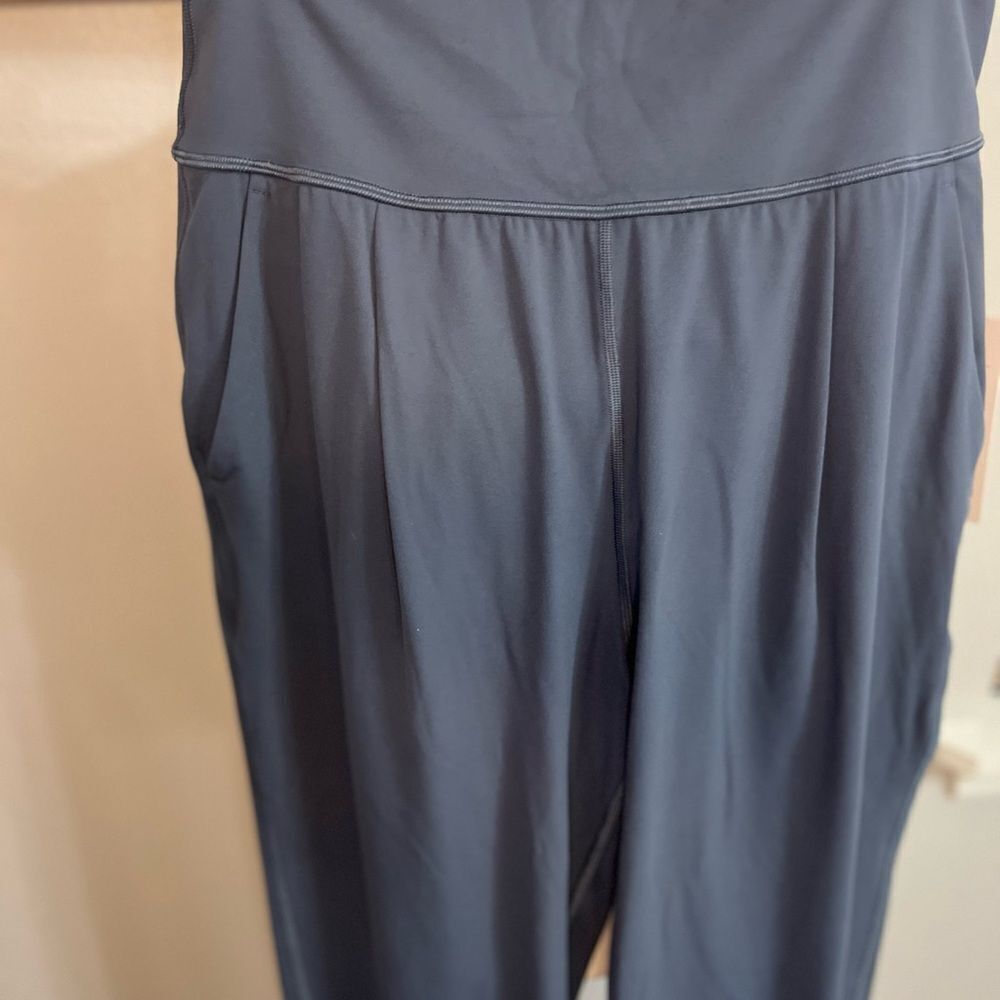 Athleta Elation Pants Granite Blue
Medium Tall Power Of She - Picture 5 of 16
